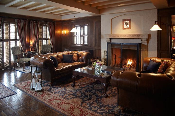 Hotel Interior 4 of 89