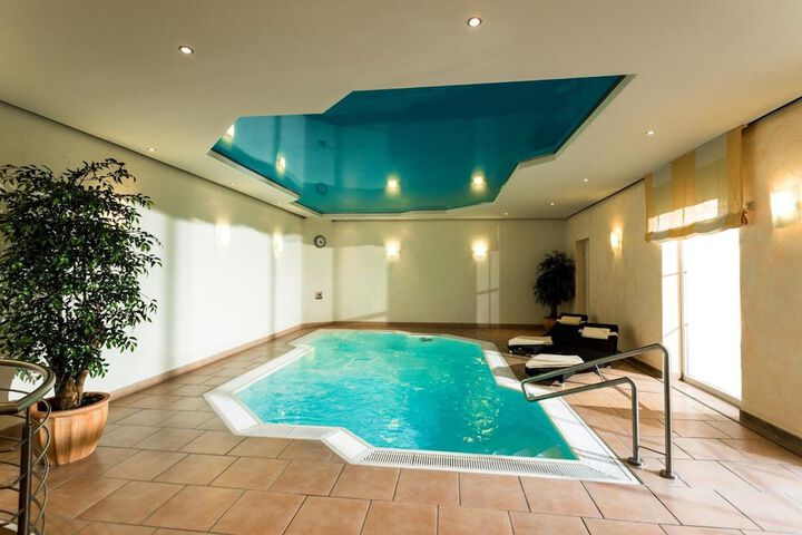 Spa 43 of 56