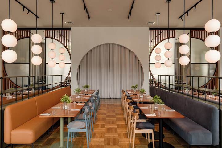 Dining 104 of 153