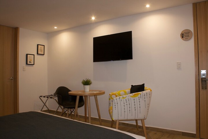 Room 12 of 64