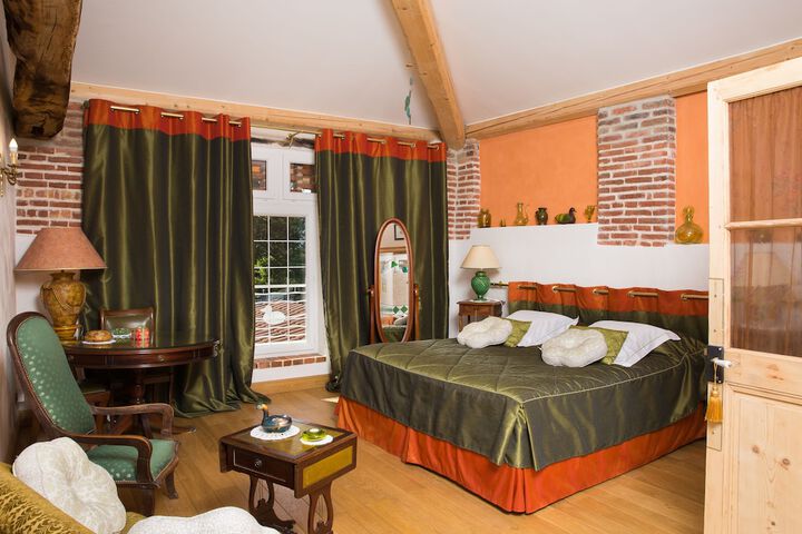 Room 3 of 22