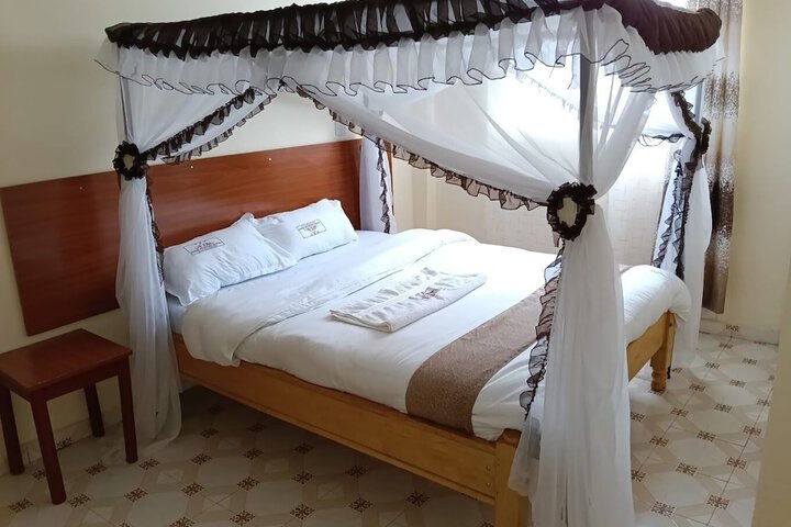 Room 5 of 36