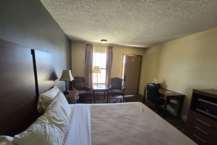 Room 14 of 79