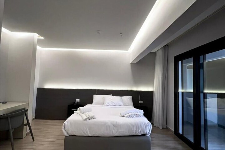 Room 9 of 21