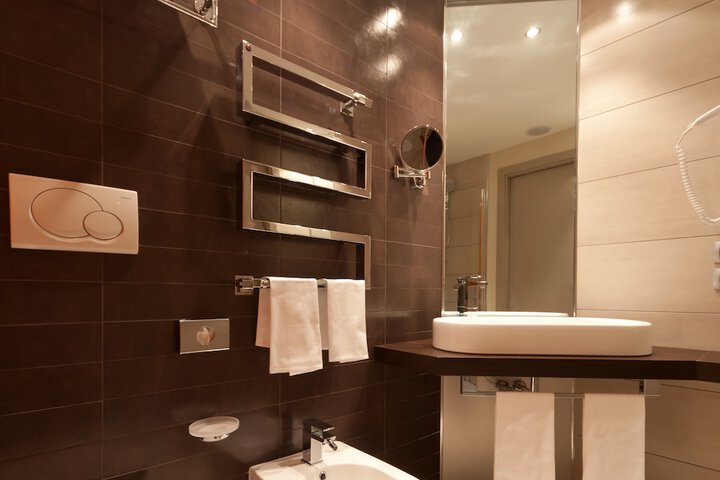 Room 25 of 67