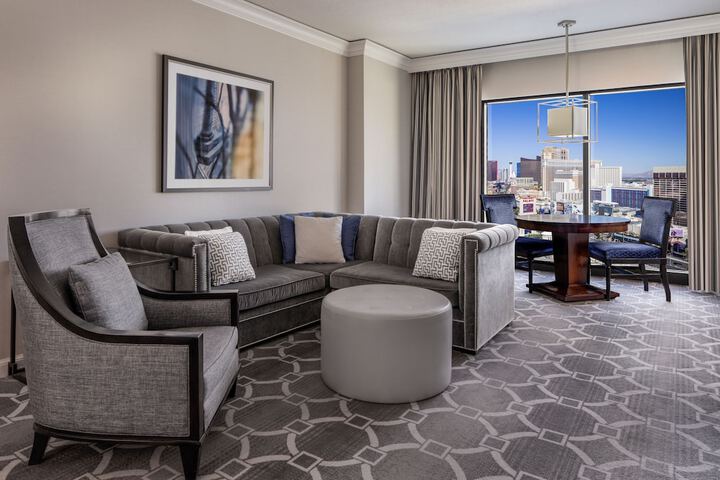 Room 103 of 225