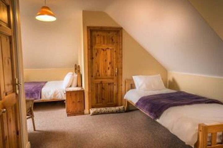 Room 15 of 26