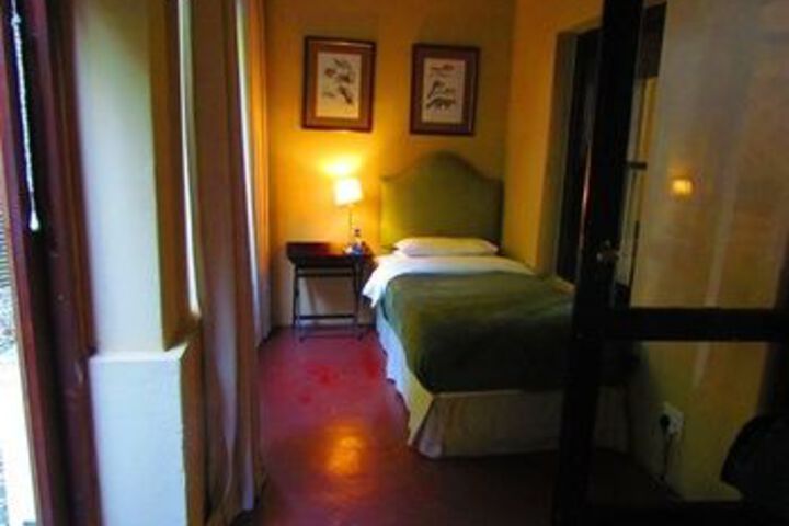 Room 20 of 40