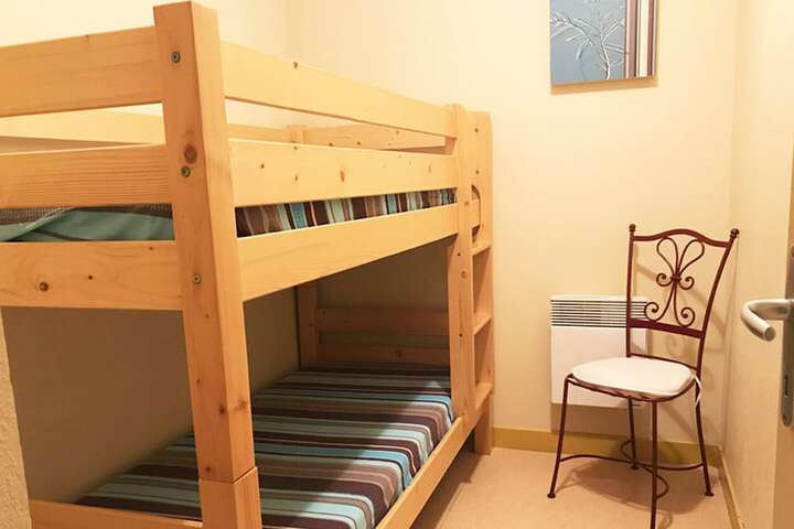 Room 4 of 37