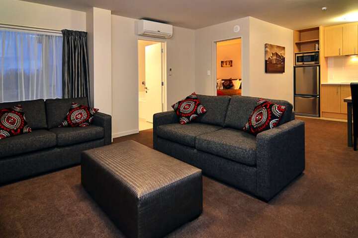 Room 14 of 28