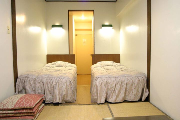 Room 20 of 107