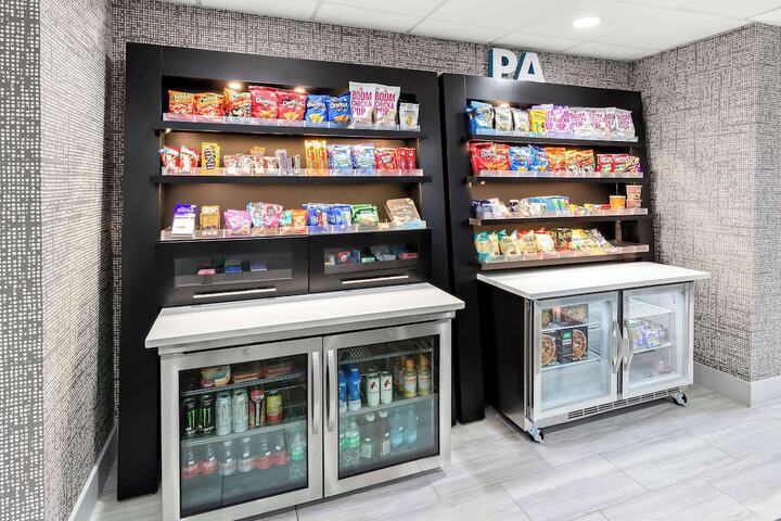 Snack bar