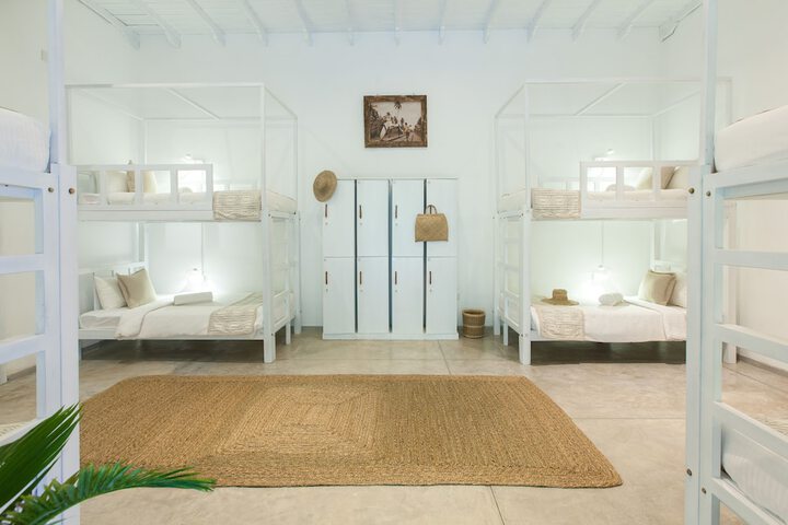 Room 14 of 78