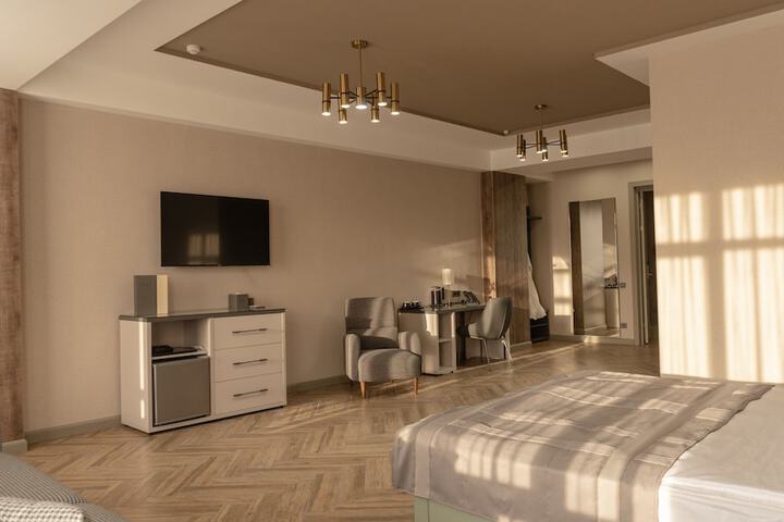 Room 35 of 66