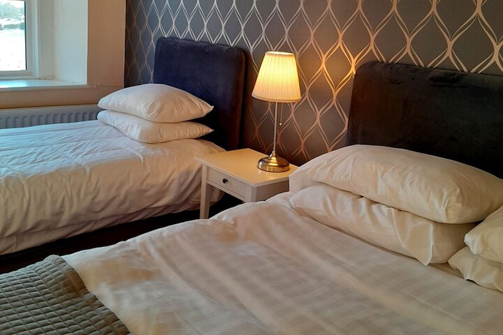 Room 7 of 38
