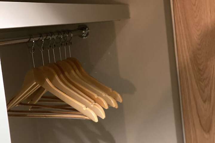 Room 10 of 39