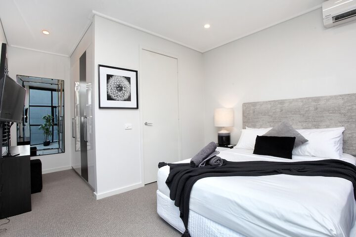 Room 5 of 21