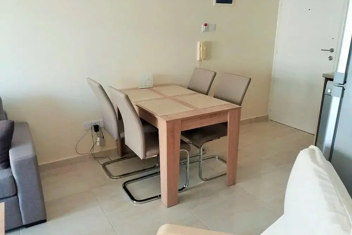 Room 2 of 15