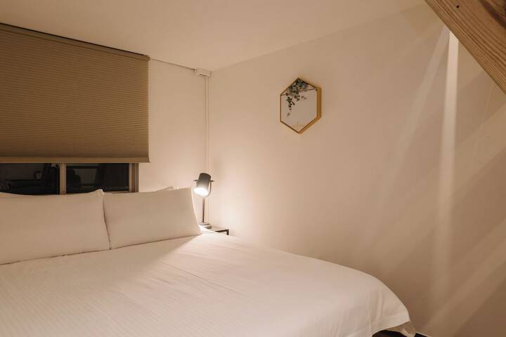 Room 30 of 110