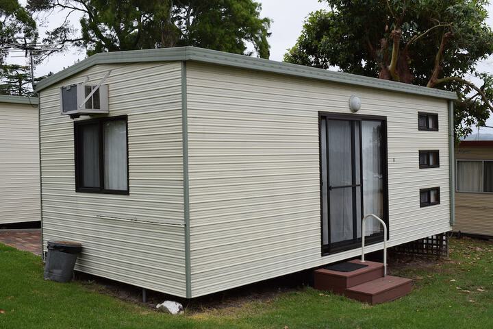 Room 4 of 38