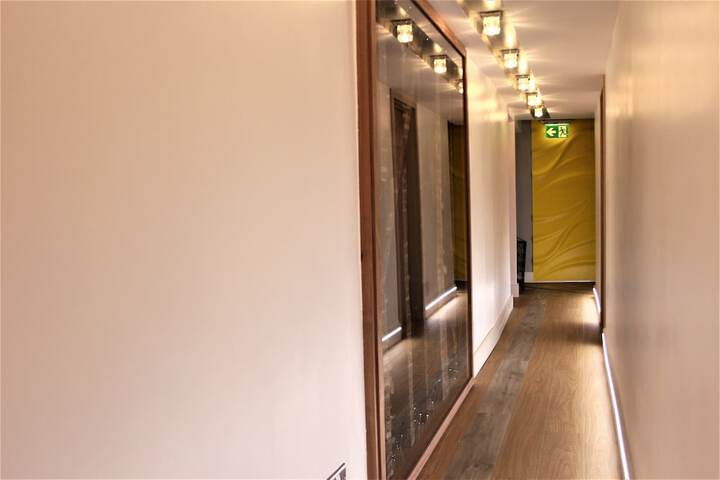 Ballroom/Hall 48 of 52
