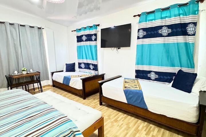 Room 53 of 150