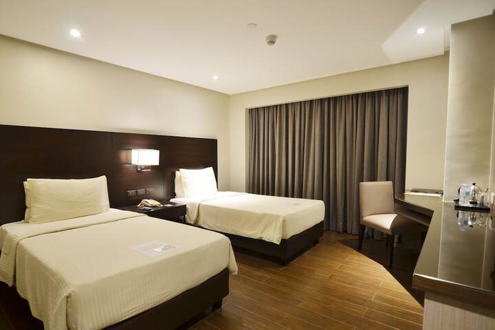 Room 14 of 68