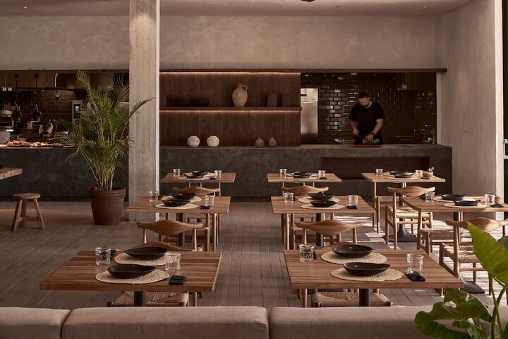 Dining 113 of 166