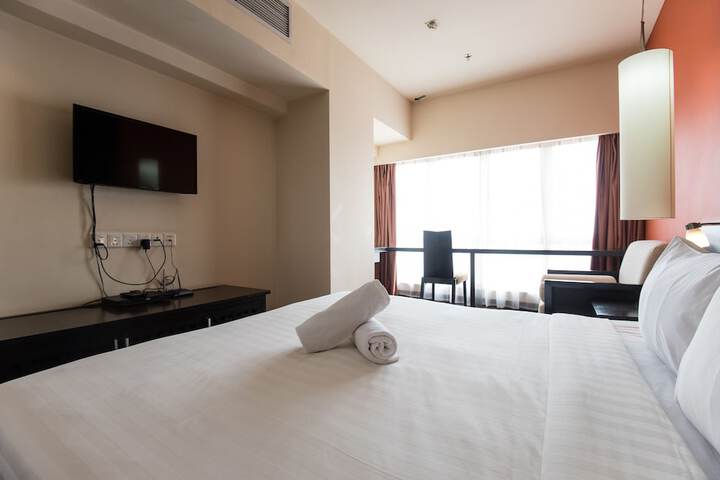 Room 15 of 77