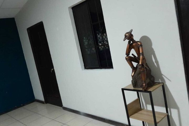 Room 12 of 26