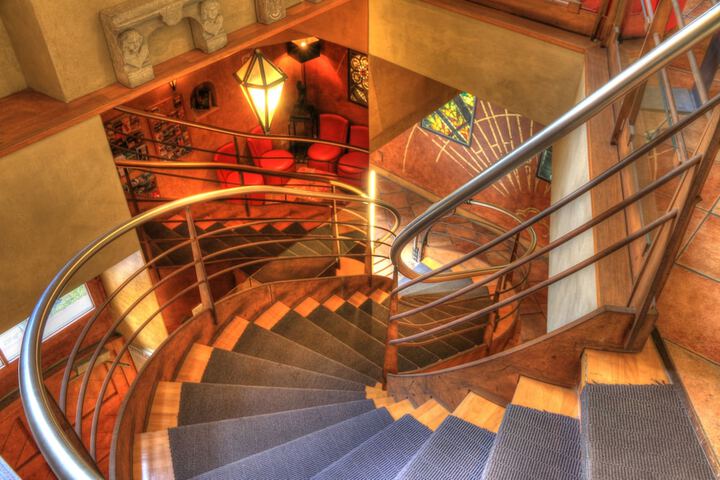 Hotel 2 of 105