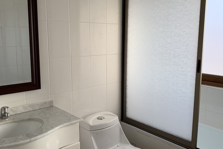 Room 90 of 157