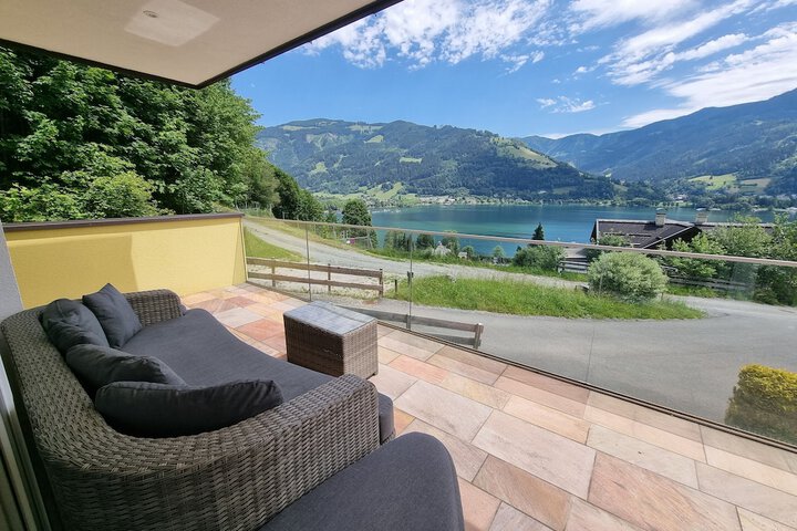 Panorama Chalet Schmittendrin by we rent in Zell am See