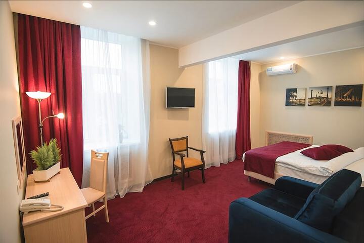 Room 16 of 20