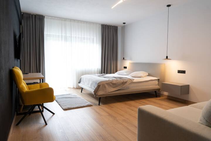 Room 25 of 51