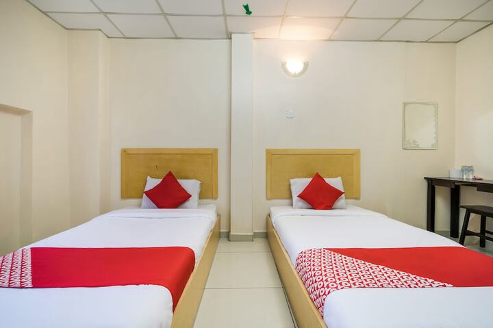 Room 22 of 34