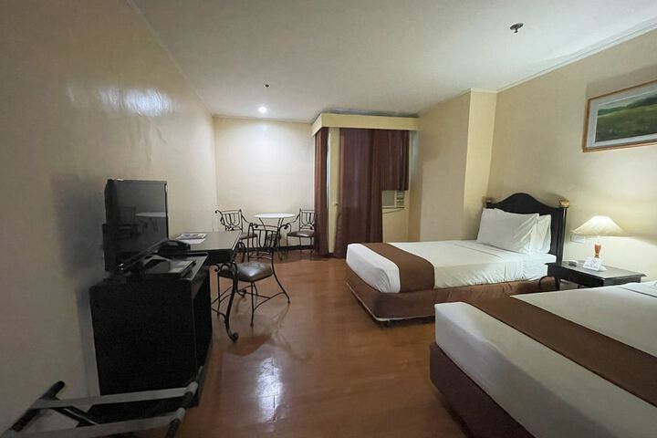 Room 29 of 90