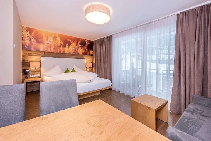 Room 32 of 72