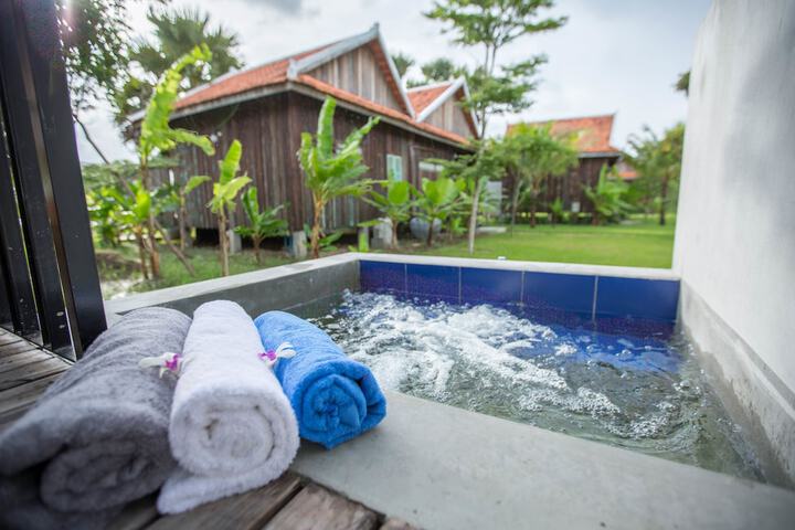 Pool Hotel