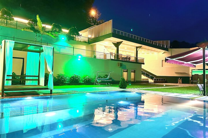 Hotel 11 of 11