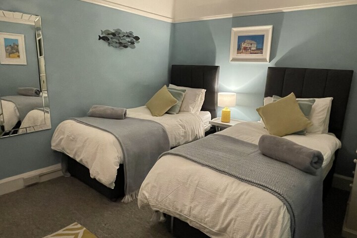 Room 8 of 46