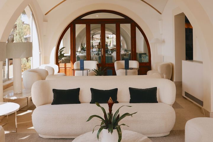 Guest Lobby