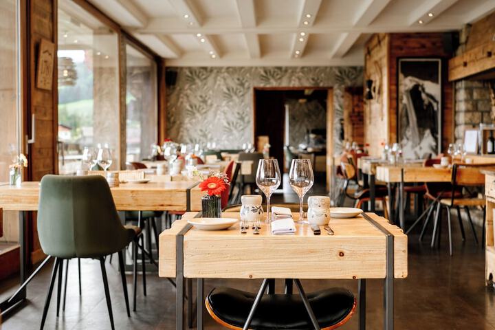 Dining 64 of 83