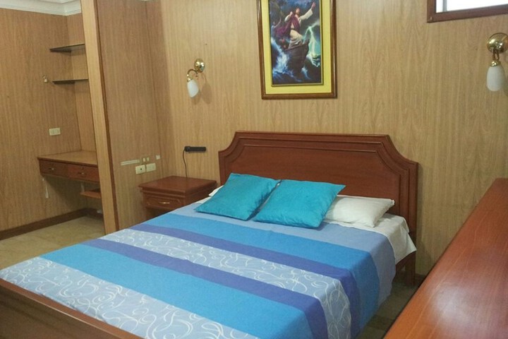 Room 7 of 23