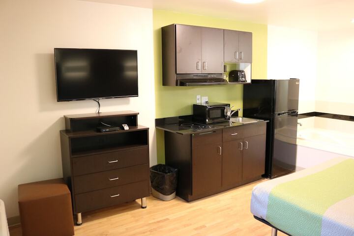 1 King Bed Kitchen (6 of 13)