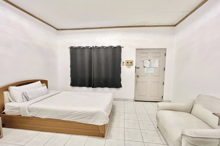 Room 21 of 78