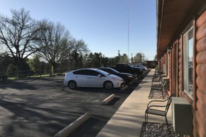 Property Grounds 6 of 13