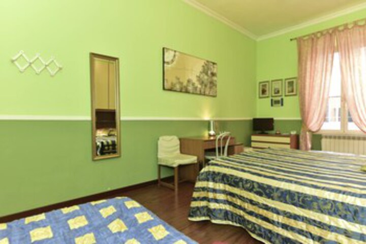 Room 17 of 22