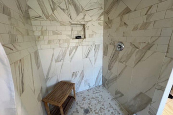 Room 187 of 297