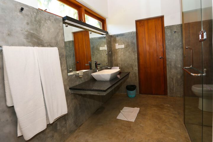 Room 9 of 61